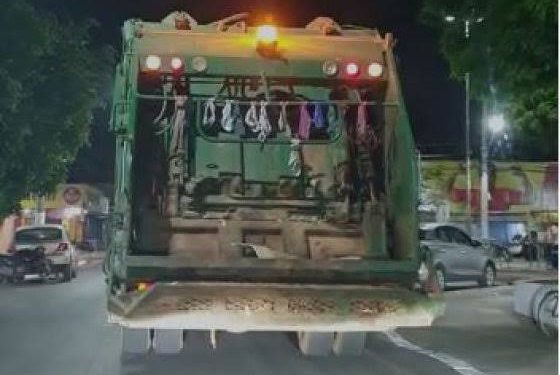 Caminhão de lixo com varal de calcinhas é flagrado