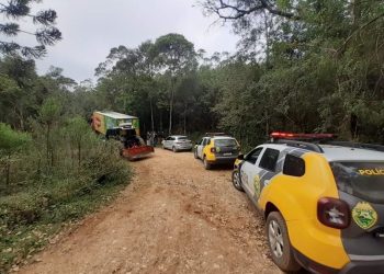 Caminhão roubado carregado de carne é recuperado pela Polícia em Tranqueira