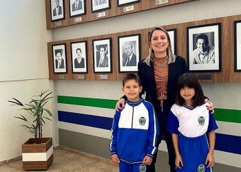 Prefeita de Rio Branco do Sul anuncia modelos de Uniformes Escolar que serão distribuídos no município