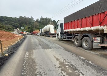 Acidente com funcionário na Rodovia dos Minérios provoca lentidão no trânsito
