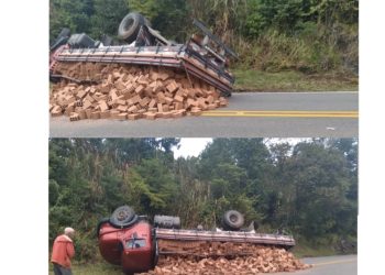 Motorista com Caminhão carregado de tijolo sofre acidente na estrada de Cerro Azul