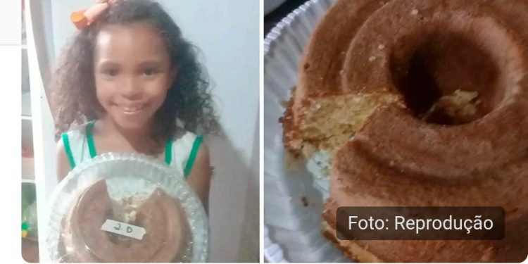 Mãe desabafa depois de a filha voltar com bolo quase inteiro de festinha na escola