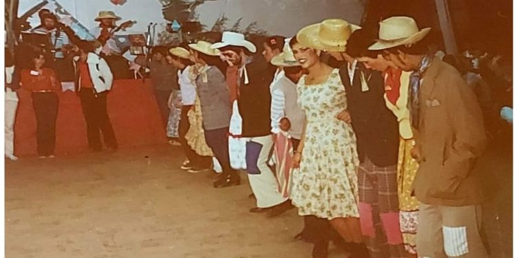 Fundo do baú! Festinha Junina na ASEM 41 anos atrás