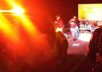Motociclista morre após bater em caminhão na Rodovia dos Minérios