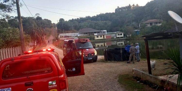 Colombo | Homem salva criança que caiu em tanque e é socorrido em estado grave após se afogar