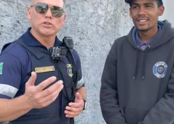 Homem em situação de rua encontra três iPhones na Rodoferroviária de Curitiba e procura Guarda para entregar aparelhos
