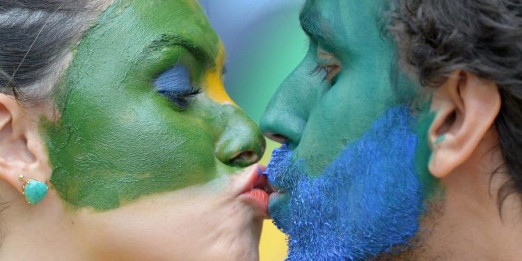 Jornal diz que sexo fora do casamento levará à prisão no país da Copa do Mundo de 2022