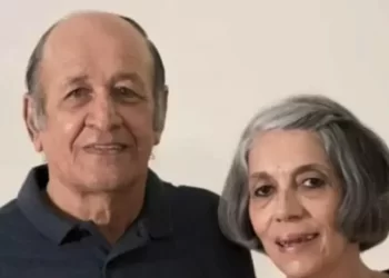 Esposa de ex-jogador vai a velório do marido, passa mal e morre