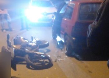 Acidente entre carro e moto em Itaperuçu