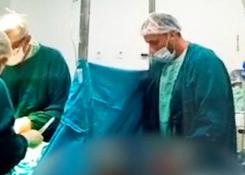‘Acho que tive uma alucinação’, disse uma das pacientes de anestesista preso por estupro durante parto