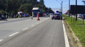 Operação prende 21 motociclistas em flagrante por ‘racha’ na BR-277, na Grande Curitiba