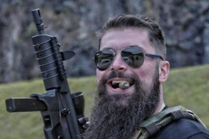 Polícia apura caso de delegado que promete, de arma na mão, lutar contra esquerda