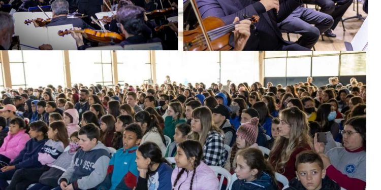Orquestra Sinfônica do Paraná realiza sua primeira apresentação e encanta público infantil