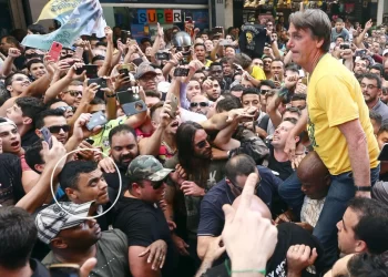 Bolsonaro vai lançar campanha no lugar em que levou facada em 2018