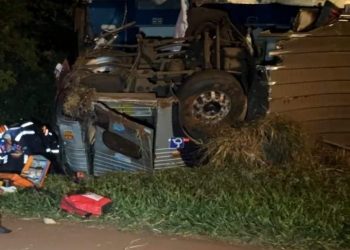 ?Tragédia no Paraná |  Colisão envolvendo ônibus de turismo termina em morte e mais de 30 feridos