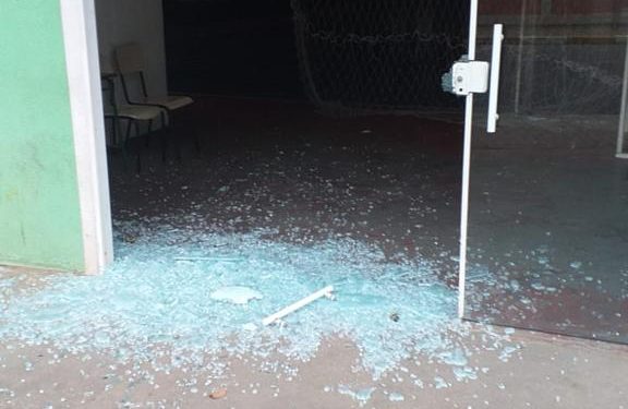 Vandalismo no Ginásio de Esportes em Rio Branco do Sul