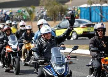 Bolsonaro deve participar de motociata em Curitiba na próxima quarta-feira (31)
