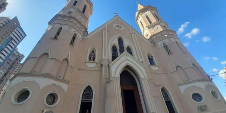 Padre é encontrado morto dentro de paróquia no Cabral