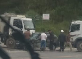 Acidente na Tranqueira com vítima presa às ferragens