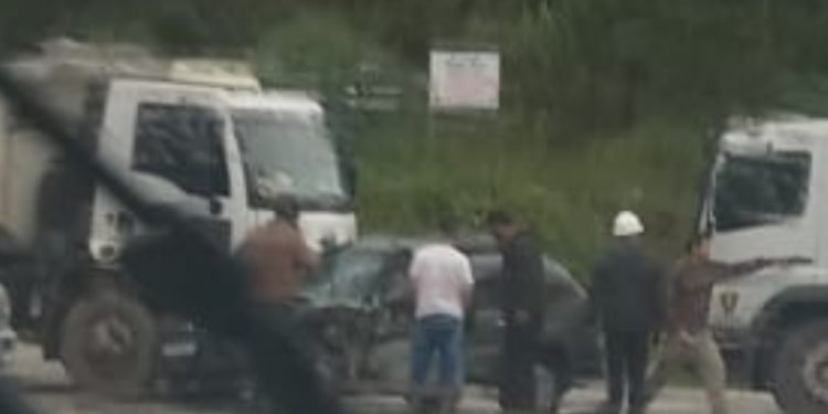 Acidente na Tranqueira com vítima presa às ferragens
