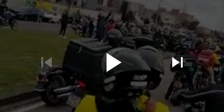 Eleições 2022: Bolsonaro participa de motociata e comício em Curitiba