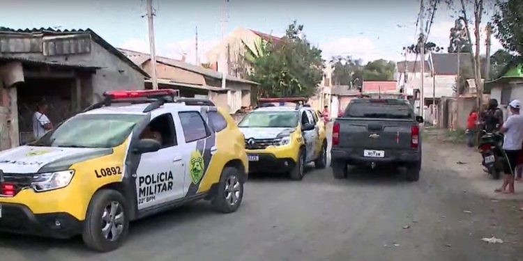 Bebê de 7 meses morre com suspeita de desnutrição e pai é preso em Colombo