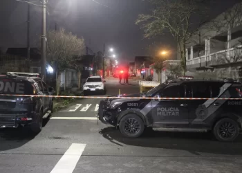 Oito homens são mortos em trocas de tiros com policiais militares, em Curitiba