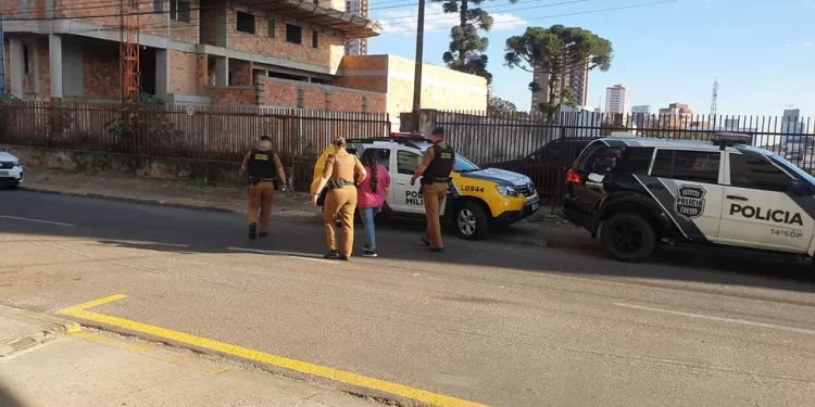 Mãe é presa suspeita de matar filhos de 3 e 10 anos no Paraná