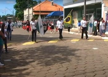 Prefeitura de Rio Branco do Sul antevê problemas e cancela desfile cívico! !