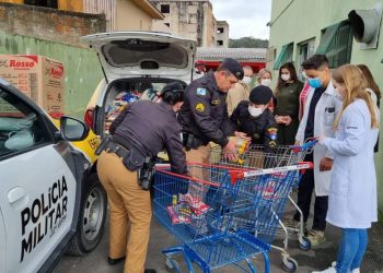 Hospital Rio Branco recebe 300 Kg de alimentos da Polícia Militar