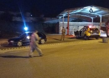 Rapaz é assassinado dentro de veículo em Rio Branco do Sul