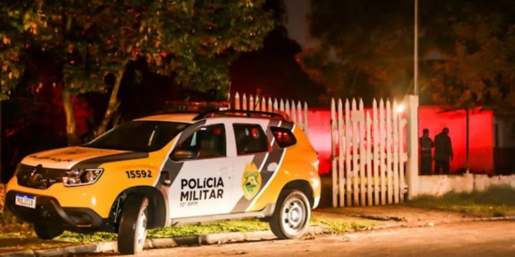 Homem mata namorada na saída de bailão e tenta tirar a própria vida