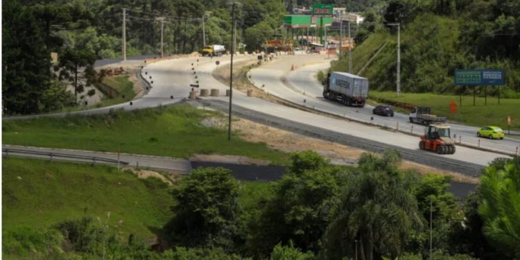 Alças em viaduto da Rodovia dos Minérios e Contorno Norte de Curitiba são liberadas nesta sexta-feira