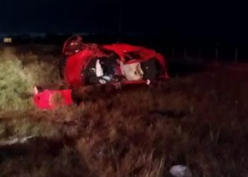 Acidente entre carro e ônibus com estudantes mata duas pessoas na BR-277