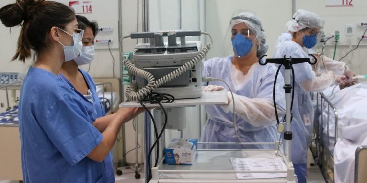 Novo boletim de Curitiba registra menos de 500 casos ativos de Covid-19
