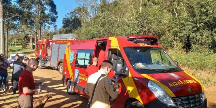 JOVEM ENTRA NO LAGO DO PARQUE ANIBAL KHURY E MORRE AFOGADO
