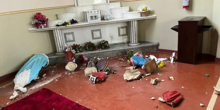 SUSPEITO DE DESTRUIR 28 IMAGENS DE SANTOS NO PARANÁ É PRESO EM FLAGRANTE