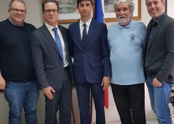 PREFEITURA DE CERRO AZUL FIRMA PARCERIA COM O CONSULADO FRANCÊS PARA O COMPARTILHAMENTO DE TECNOLOGIA E CONHECIMENTO NO CULTIVO DA PONKAN.