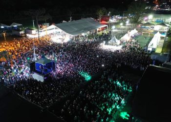 20 MIL PESSOAS NO SHOW DO BRUNO E BARRETTO NA FESTA DO MORANGO