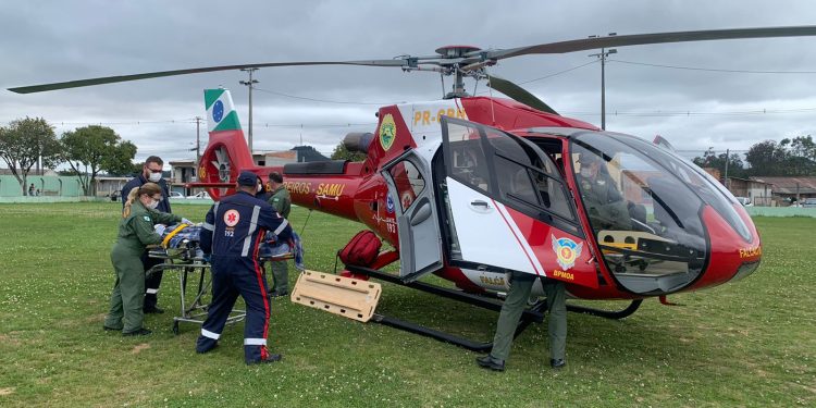 Rapaz sofre queimaduras após choque elétrico em Rio Branco do Sul e é transportado de helicóptero