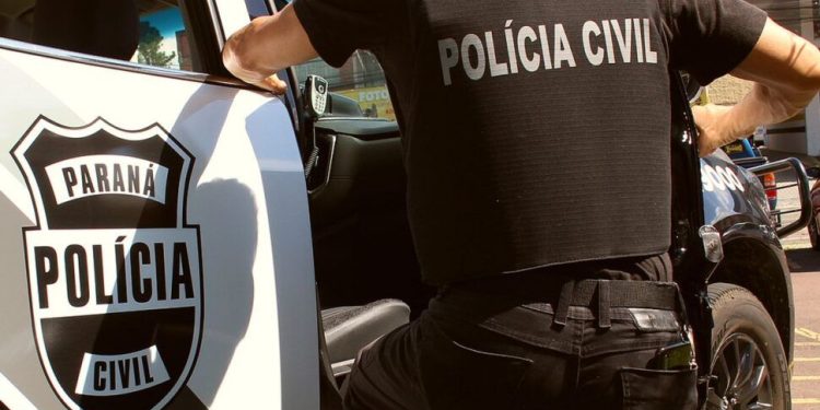Policial civil é preso suspeito de assalto a comércio na RMC