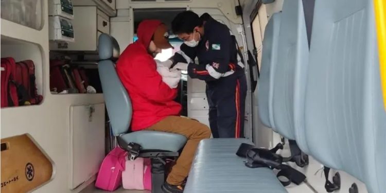 Bebê nasce dentro de carro com a ajuda de GMs em Curitiba: “Emoção muito forte”