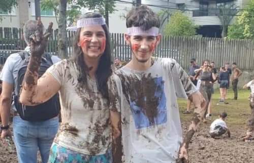 MÃE E FILHO COM AUTISMO SÃO APROVADOS NO MESMO CURSO NA UFPR.