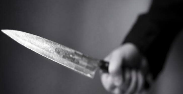 ITAPERUÇU | Homem é atacado em ponto de ônibus, leva nove facadas e morre a caminho do hospital