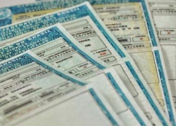 Inadimplente vai perder CNH e passaporte de forma automática? Entenda