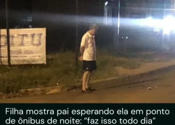 Filha mostra pai esperando ela em ponto de ônibus de noite: “faz isso todo dia”
