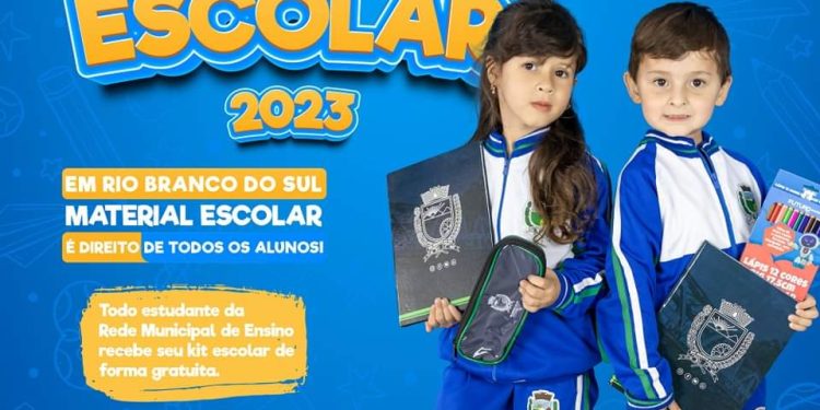 Material escolar é entregue em Rio Branco do Sul