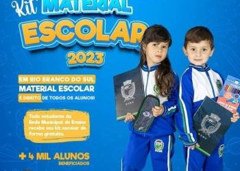 Material escolar é distribuído em Rio Branco do Sul