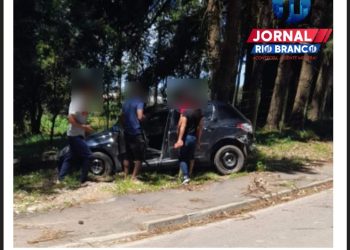 Homem  baleado  dentro de veículo em Itaperuçu