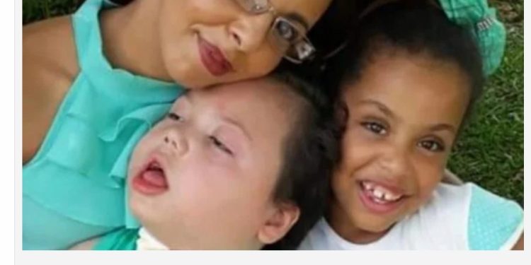 Mãe solteira com dois filhos especiais descobre câncer e pede ajuda para tratamento
